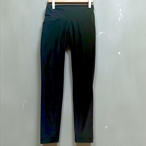 Aerie Black Destroyed Leggings with Stretchy Fit Size M